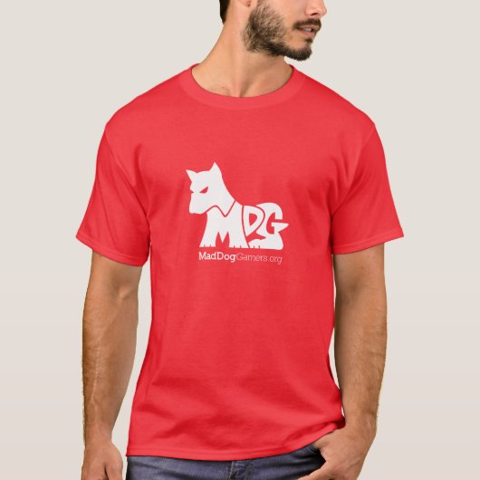 MadDogGamersの暗闇のTシャツ Tシャツ (正面)