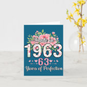 Made In 1963 Floral 63rd Birthday Women 63 Years O カード (黄色い花)