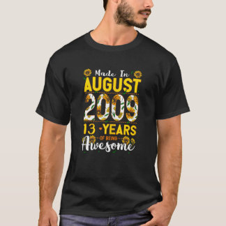 Made In August 2009 13 Years Old 13 Birthday Appar Tシャツ