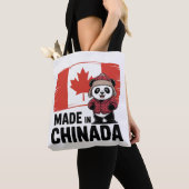 Made in Chinada Panda – Chinese Canadian トートバッグ (クローズアップ)