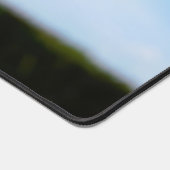 Madelief rechtop geisoleerd in de natuur. デスクマット (コーナー)