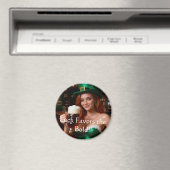 Maeve in Emerald Corset Irish Pub St Patrick's Day マグネット (インサイチュ (食洗機))