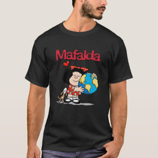 Mafalda, the world and her puppy. tシャツ