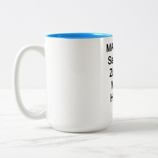 MAGAはゾンビから安全：MAGAには脳がない ツートーンマグカップ (左)