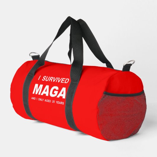 MAGAを生き延びた ダッフルバッグ (右コーナー)