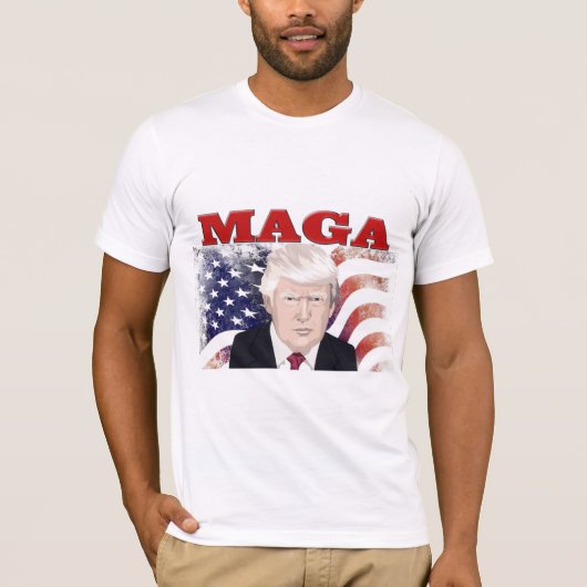 MAGAアメリカ国旗切り札赤文字 Tシャツ (正面)