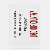 MAGA アクリルサイン (正面)