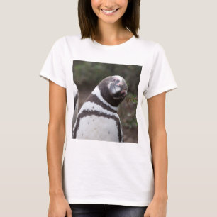 Magellanicのペンギンのポートレート Tシャツ