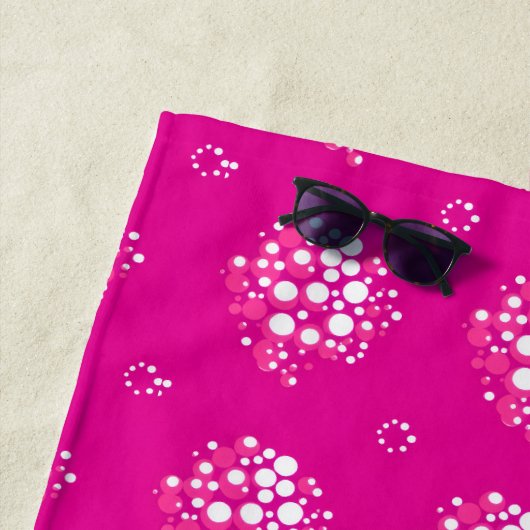 Magenta Minimal Dot Pattern Design ビーチタオル (インサイチュ)