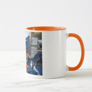 Magghouzeの大きいおばあさんのコーヒー・マグ マグカップ