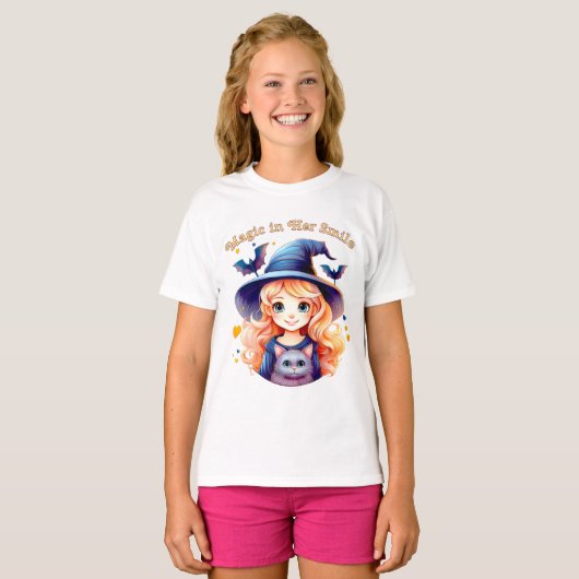Magic in Her Smile – Kids’ Halloween T-Shirt Tシャツ (正面フル)