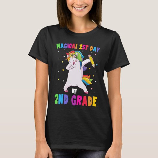 Magical 1st Day Of 2nd Grade Dabbing Unicorn Back  Tシャツ (正面)