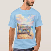 Magical Retro Boombox Playing Music On Beach Tシャツ (正面)