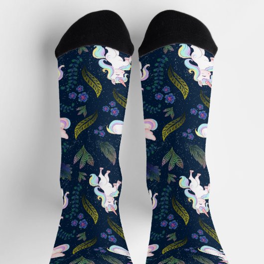 Magical Unicorn Night Forest Seamless Pattern ソックス (上部)