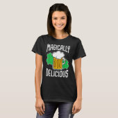 Magically Delicious St Patrick's Day Tシャツ (正面フル)