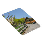 Magnet - backdrop of Walter's peak マグネット (右側)