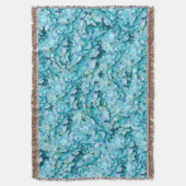 Magnificent, turquoise hydrangea blossoms スローブランケット (正面縦)