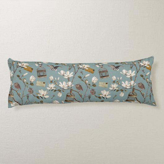 Magnolia Grove with Owls in Duck egg blue ボディピロー (裏面)