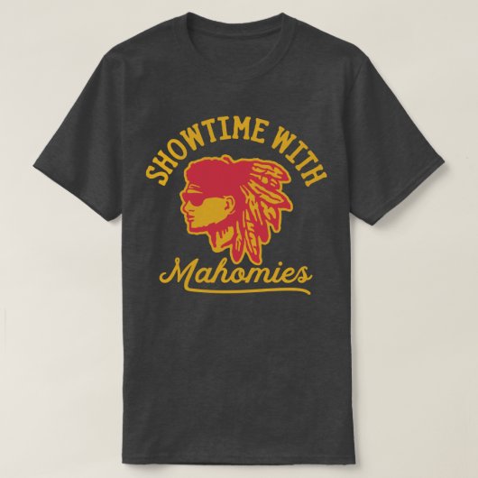 Mahomies Patrick Mahomes Kansas Cityとのショータイム Tシャツ (デザイン正面)