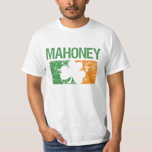 Mahoneyの姓のクローバー Tシャツ (正面)