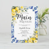 Main Squeeze レモン ブルー タイル フラワー ブライダル シャワー 招待状 (スタンド正面)