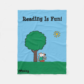 Maisyは彼女の図書館の本を外で読みます フリースブランケット