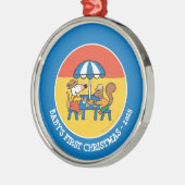 Maisyは青い傘の下で郵便はがきを書きます メタルオーナメント (左)