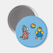 Maisy at Preschool with friends on the Playground マグネット (正面/裏面)