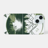 Majestätische Berglandschaft – Natur in Grüntönen iPhone 15ケース (裏面横)