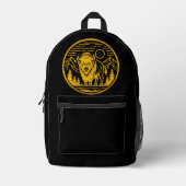 Majestic Bison in Mountain Landscape プリントバックパック (正面)