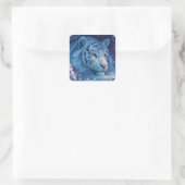 Majestic Blue Tiger in Lush Lavender Garden スクエアシール (バッグ)