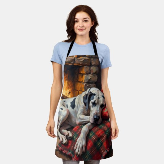 Majestic Great Dane Asleep by Fireplace Cozy エプロン (着用した状態)