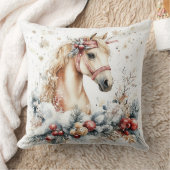 Majestic Horse in Snowy Landscape クッション (ブランケット)