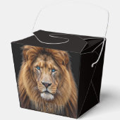 Majestic Lion Face with Blue Eyes | Wildlife Anima フェイバーボックス (正面)