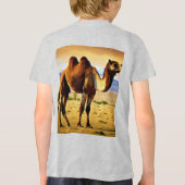 Majestic Mongolian Bactrian Camel in 8K Ultra HD トライブレンドＴシャツ (裏面)