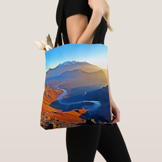 Majestic Mountain Valley Flow Design トートバッグ (クローズアップ)