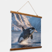 Majestic Orca Arctic Splash Wildlife Wall Art 吊り下げ型タペストリー (傾斜あり)