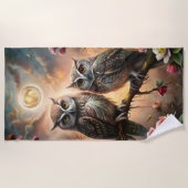 Majestic Owl Design ビーチタオル (正面)