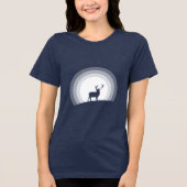 Majestic Stag Silhouette Under Lunar Light トライブレンドTシャツ (正面)