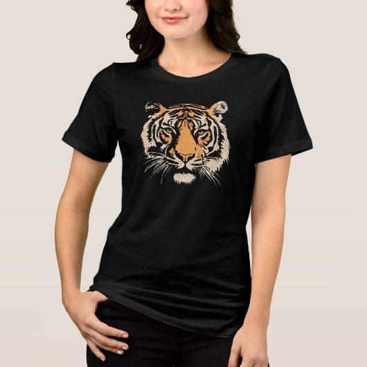 Majestic Tiger Face Illustration – Bold Wildlife トライブレンドTシャツ (正面)