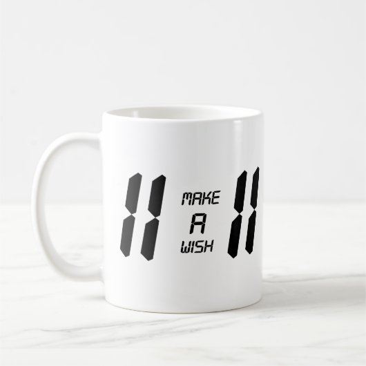 Make a Wish 11:11 Digital Clockデザイン コーヒーマグカップ (左)