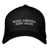 "MAKE AMERICA AGAIN" - MAKA Hat 刺繍入りキャップ (正面)