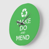 Make DoとMend ラージ壁時計 (傾斜)