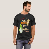 Make Kimchi Not War Fermented Vegetables Funny Kor Tシャツ (正面フル)
