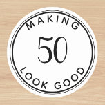 Making 50 Good 50th Birthday Party クラシック Ro ラウンドシール<br><div class="desc">この可愛いステッカーを手に入れて、お客様のパーティーの好意を飾お気に入りのりなさい。誕生日スタイリッシュパ祝ーティーの番号。</div>