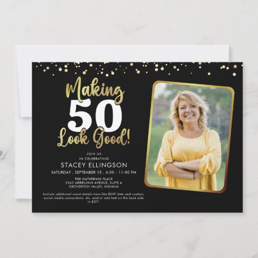 Making AGE Look Good Black金ゴールドフォト誕生日 招待状 (正面)