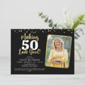 Making AGE Look Good Black金ゴールドフォト誕生日 招待状 (スタンド正面)