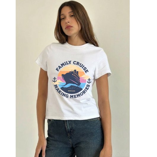 Making Memories Nautical Vacation for Families Tシャツ