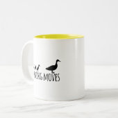 Making Moves Mama Duck and Ducklings Motivational ツートーンマグカップ (正面左)