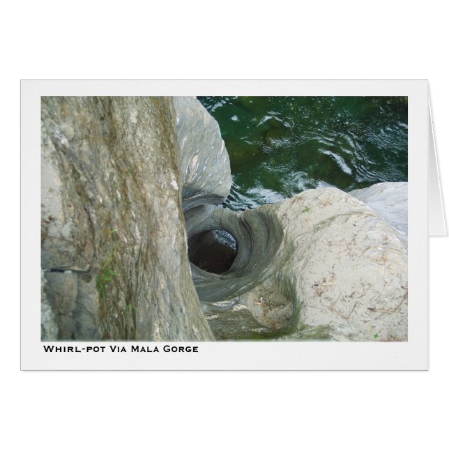 Malaの峡谷を経て回転ポット (正面横)